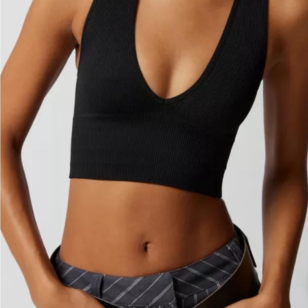 Black Ribbed Crop Top